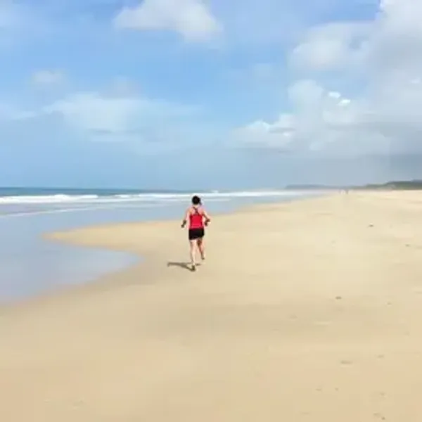 Corrida na praia em Jericoacoara para iniciantes: o que saber para planejar melhor