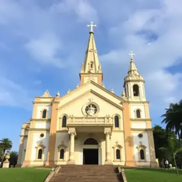 Melhor horário para conhecer Igreja de Nossa Senhora de Fátima: informações úteis para sua viagem