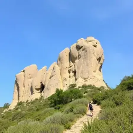 Caminhada até a Pedra Furada: guia prático com dicas essenciais