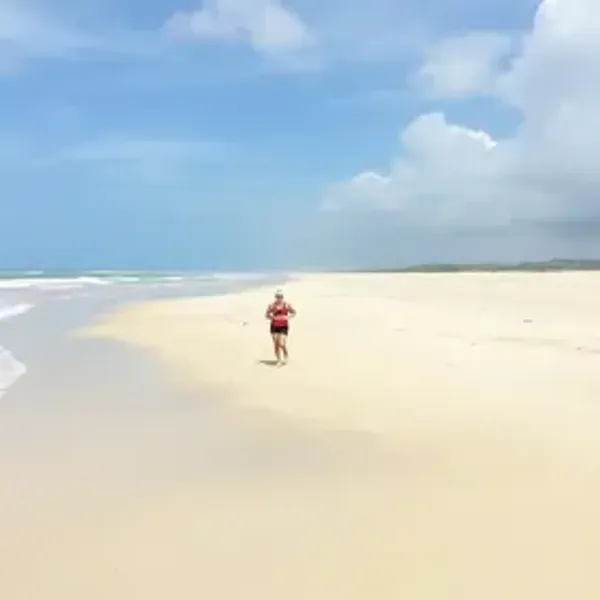 Corrida na praia em Jericoacoara: guia prático com dicas essenciais