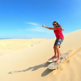 Curso de sandboard em Jericoacoara: guia para reservar sem perrengues