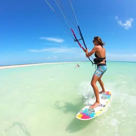 Curso de kitesurf em Jericoacoara: guia para reservar sem perrengues